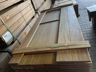 Ca. 57x Guyana Ipé hardhouten planken prime geschaafd, 21x145mm, lengt